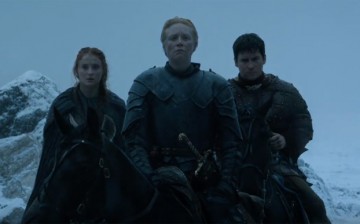 Sansa Stark (Sophie Turner) arrives at Winterfell in the HBO series 