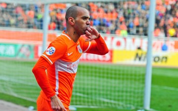 Shandong Luneng striker Diego Tardelli.