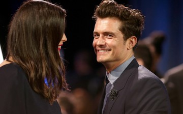 Actors Liv Tyler (L) and Orlando Bloom attend the 21st Annual Critics' Choice Awards at Barker Hangar on January 17, 2016 in Santa Monica, California.