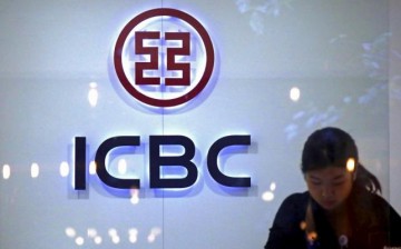 The Industrial & Commercial Bank of China (ICBC) topped the list of the world's 10 biggest banks, ahead of other U.S. banks and institutions.