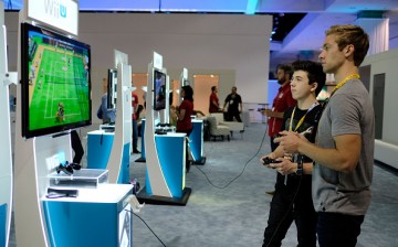 Expo attendees playing Wii U game