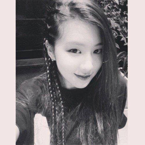 Park Chaeyoung YG trainee for YG new girls group.