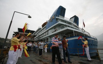 Tourist Industry Taps Into The Three Gorges Dam