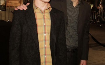 Actors Anton Yelchin (L) and Zachary Quinto arrive at the premiere of Paramount Picture's 'Cloverfield' at the Paramount Pictures Lot on January 16, 2008 in Los Angeles, California. 