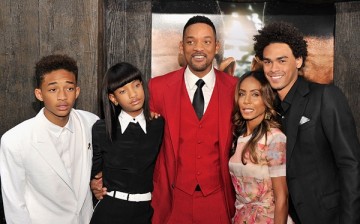 Jaden Smith, Willow Smith, Will Smith, Jada Pinkett Smith and Trey Smith attend the 'After Earth' premiere at Ziegfeld Theater on May 29, 2013 in New York City. 