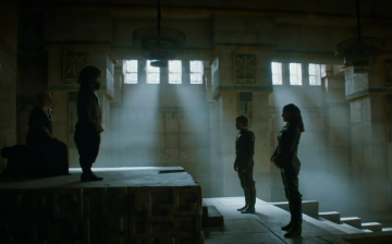 The Greyjoy siblings Theon (Alfie Allen) and Yara (Gemma Whelan) (3rd and 4th from left) meet Daenerys Targaryen (Emilia Clarke) and Tyrion Lannister (Peter Dinklage) in 'Game of Thrones