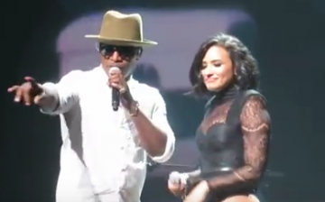 Jaimie Foxx and Demi Lovato perform together at Barclays Center, New York City.   