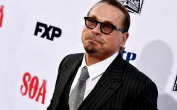  Executive producer Kurt Sutter arrives at the season 7 premiere screening of FX's 'Sons of Anarchy' at the Chinese Theatre on September 6, 2014 in Los Angeles, California.