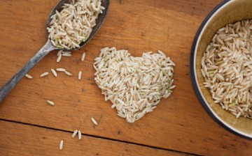 Grains of love: There’s no need to plant or buy rice to give to someone. Playing an online quiz game or engaging in a simple activity can “magically” produce rice for the benefit of others.