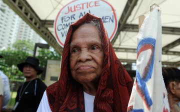 Former Comfort Women Protest at Japanese Embassy