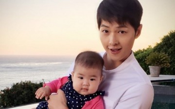 Song Joong-ki with Xingxing