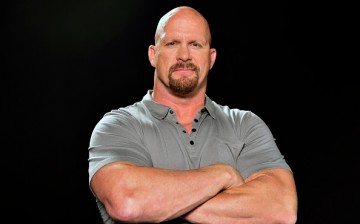 Steve Austin united with other celebrities under a common cause to join Wendy's in the effort to spread the news that good BBQ is now available to everyone with Wendy's new BBQ Pulled Pork offerings.