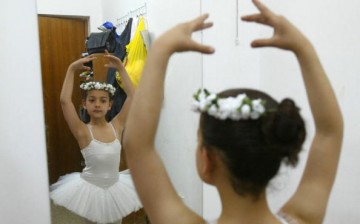 Iraqi Children Practice Ballet In Baghdad