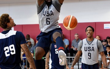 DeAndre Jordan (#6) dunks the ball during a Team USA practice in Las Vegas.