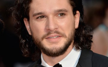 'Game of Thrones' star Kit Harrington got rid of his trademark beard as he films for new movie, 'The Death and Life of John F Donovan' in Canada.