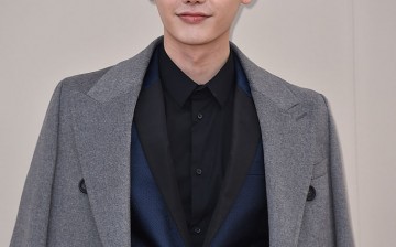 South Korean actor and model Lee Jong Suk attends the Burberry Menswear Show held in London on January 2016.