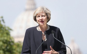 British Prime Minister Theresa May announced on Friday that her government will review again a nuclear project financially backed by a Chinese firm.
