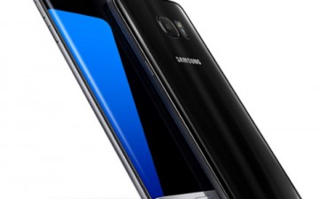Samsung Galaxy S7 and Galaxy S7 Edge are now available at major U.S. carriers with a 4 GB of RAM in a 32 GB of internal storage.