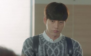 Screen capture of Park Hae Jin in a 'Cheese in Trap' dramaclip posted on YouTube.