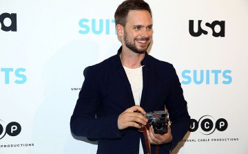 Actor Patrick J. Adams attends the Patrick J. Adams Exhibition Opening of 'SUITS' Gallery at 402 West 13th Street on January 22, 2015 in New York City. (Photo by Astrid Stawiarz/Getty Images)