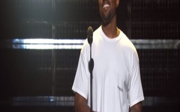 Youtube posted the video of Kanye West moments 2016 at MTV VMA.