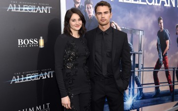 Actors Shailene Woodley and Theo James attend the New York premiere of 'Allegiant' at the AMC Lincoln Square Theater on March 14, 2016 in New York City. 