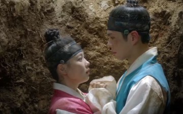 Park Bo Gum and Kim Yoo Jung portrayed the lead roles in the KBS historical drama titled 'Moonlight Drawn by Clouds.' 