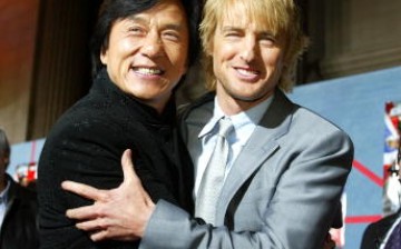 Actors Owen Wilson and Jackie Chan posed for photos at the premiere of 