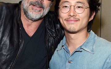 Jeffrey Dean Morgan and Steven Yeun attend AMC presents 'The Walking Dead' at New York Comic Con at The Theater at Madison Square Garden on October 8, 2016 in New York City. 