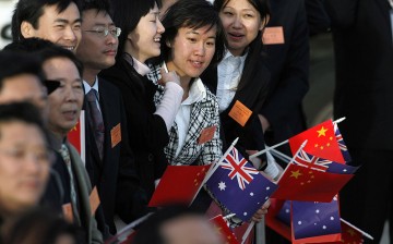 Members of the Chinese community join the APEC welcome ceremony in 2007.