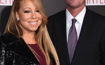 Mariah Carey and James Packer attend 'The Intern' New York Premiere at Ziegfeld Theater on September 21, 2015 in New York City.   