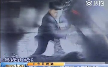 Elevator Fight in China