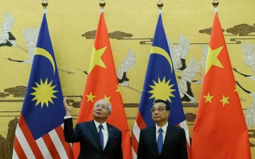 Prime Minister Najib Razak meets with Chinese Premier Li Keqiang.