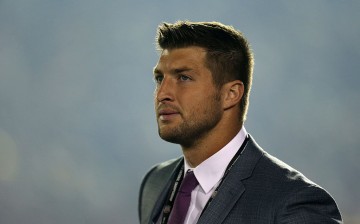 Tim Tebow's baseball dream runs on a major obstacle with word that the former Heisman Trophy winner's father is inflicted with Parkinson's disease. 