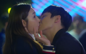 Lee Joon's kissing scene from the MBC drama 'Woman with a Suitcase.'