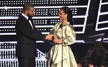 Drake presents Rihanna with the The Video Vanguard Award during the 2016 MTV Video Music Awards at Madison Square Garden on August 28, 2016 in New York City. 