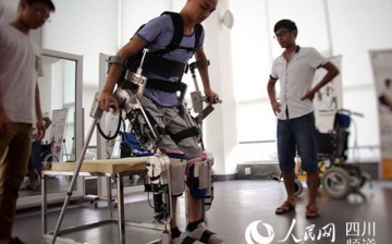 Scientists at the University of Electronic Science and Technology of China (UESTC) develops a robotic leg that mimics knee movement.