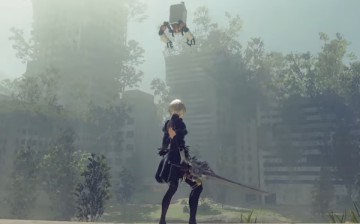 The playable character YoRHa No2 Type B with the Engine Blade