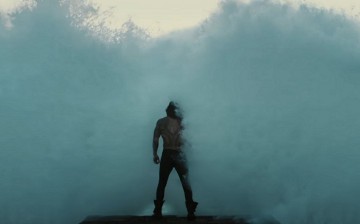 Jason Mamoa as Aquaman in the Comic-Con preview of 'Justice League'