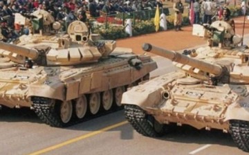 Indian Army T90 MBTs.               