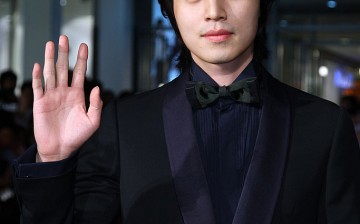  Korean actor Lee Dong Wook arrives for the red carpet and gala screening of 'Queeen of Langkasuka' during day four of the Bangkok International Film Festival 2008.