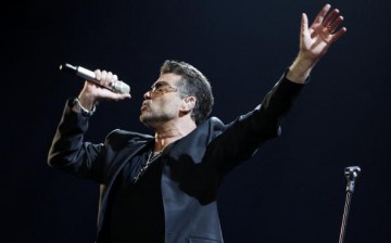 George Michael Kicks Off His '25 Live' Tour