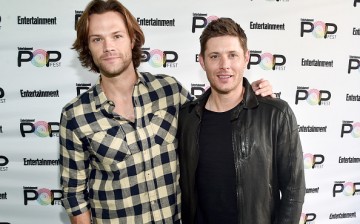  Actors Jared Padalecki (L) and Jensen Ackles attend Entertainment Weekly's PopFest at The Reef on October 29, 2016 in Los Angeles, California. 