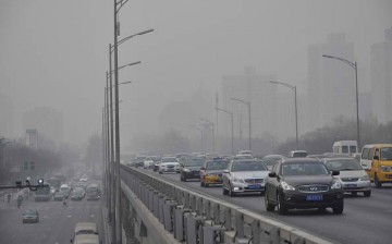 Smog shrouds Beijing