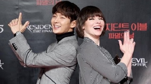 Fans Notice Lee Joon Gi and Milla Jovovich's Chemistry While They