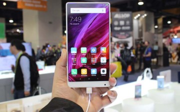Xiaomi Mi Mix Evo has been spotted on GeekBench with Snapdragon 835 SoC and 4 GB of RAM.