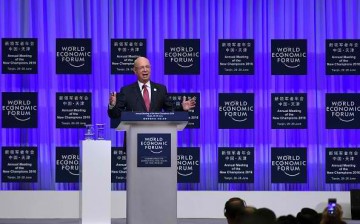 Klaus Schwab, founder of the World Economic Forum, met with President Xi Jinping to talk about the future of the world's economy.