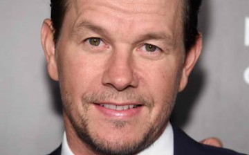 Actor Mark Wahlberg and his brother Paul are expanding Wahlburgers to China.