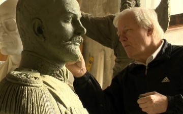 The Midas touch: Albert Charkin working on a bust of Grand Duke Alexander Mikhailovich of Russia in 2012. The bust can be seen at St. Petersburg River Yacht Club.