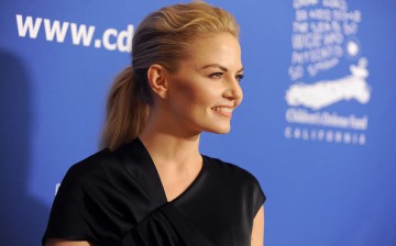 Jennifer Morrison attends the 26th Annual Beat The Odds Awards, hosted by Children's Defense Fund - California, at Regent Beverly Wilshire Hotel on December 1, 2016. 